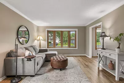 900 Nina Court, Mendota Heights, MN 55118 - Photo 9