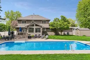 900 Nina Ct, Mendota Heights, MN 55118 - Photo 61