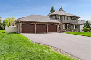 900 Nina Ct, Mendota Heights, MN 55118 - Photo 3
