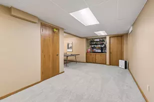 900 Nina Ct, Mendota Heights, MN 55118 - Photo 51