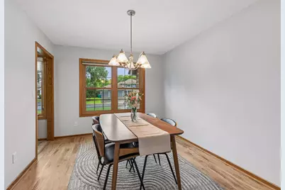 900 Nina Court, Mendota Heights, MN 55118 - Photo 23
