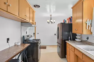 6801 Orchard Ave N, Brooklyn Center, MN 55429 - Photo 11