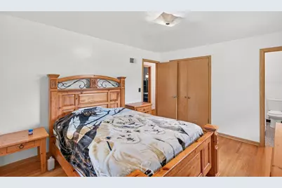 6801 Orchard Avenue N, Brooklyn Center, MN 55429 - Photo 13