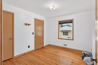 6801 Orchard Avenue N, Brooklyn Center, MN 55429 - Photo 19