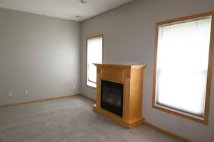332 Orendorff Way NE, Columbia Heights, MN 55421 - Photo 9