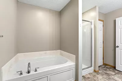 332 Orendorff Way NE, Columbia Heights, MN 55421 - Photo 29