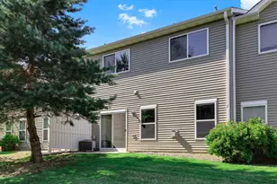 332 Orendorff Way NE, Columbia Heights, MN 55421 - Photo 35