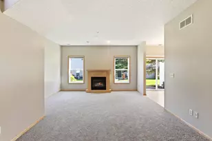 332 Orendorff Way NE, Columbia Heights, MN 55421 - Photo 9