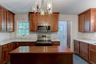 1319 Oakwood Ave, Menomonie, WI 54751 - Photo 17
