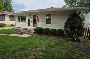 1859 W 4th St, Winona, MN 55987 - Photo 1