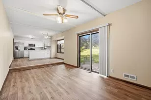 916 Whitney Dr, Apple Valley, MN 55124 - Photo 7