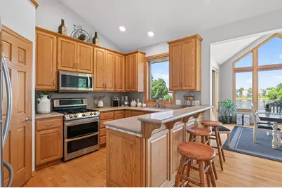 5608 105th Avenue N, Brooklyn Park, MN 55443 - Photo 7