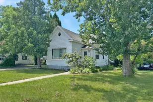 1213 Jefferson St S, Wadena, MN 56482 - Photo 1