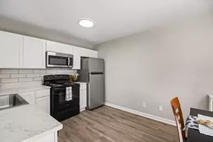 234 Cambria Ct, Woodbury, MN 55125 - Photo 5