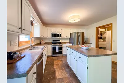 411 Waterview Lane NW, Rochester, MN 55901 - Photo 3