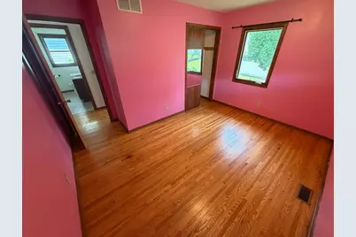 2140 Bush Avenue E, Saint Paul, MN 55119 - Photo 15