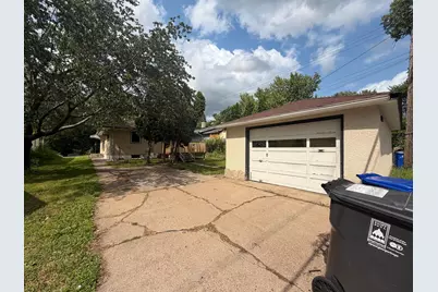 2140 Bush Avenue E, Saint Paul, MN 55119 - Photo 5