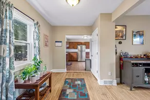 992 Bellows St, West Saint Paul, MN 55118 - Photo 23