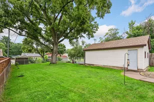 992 Bellows St, West Saint Paul, MN 55118 - Photo 33