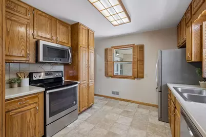 1171 Shryer Avenue W, Roseville, MN 55113 - Photo 11