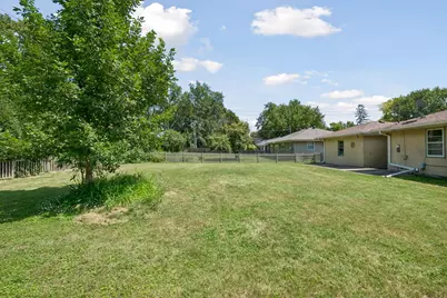1171 Shryer Avenue W, Roseville, MN 55113 - Photo 39