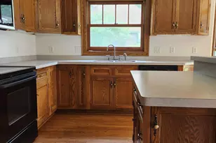 1434 Hythe St, Saint Paul, MN 55108 - Photo 15