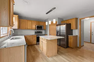 1685 Philipp Way, Shakopee, MN 55379 - Photo 15