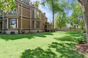 422 Laurel Ave, Saint Paul, MN 55102 - Photo 81
