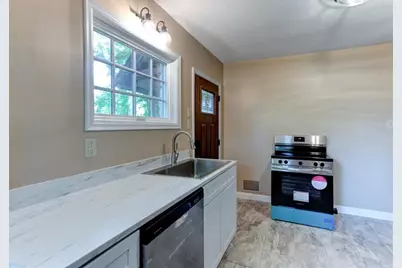 910 Oakwood Boulevard, Menomonie, WI 54751 - Photo 15