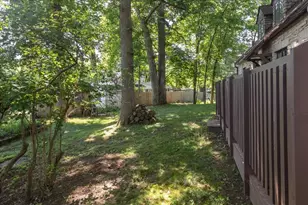 910 Oakwood Blvd, Menomonie, WI 54751 - Photo 47