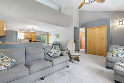 512 19th Street N, Menomonie, WI 54751 - Photo 3