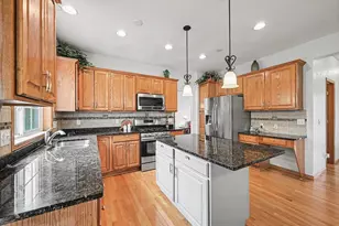 2466 Lone Eagle Trail, Woodbury, MN 55129 - Photo 9