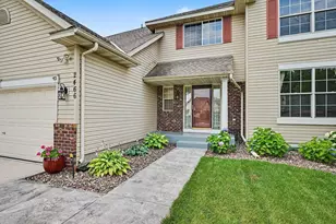 2466 Lone Eagle Trail, Woodbury, MN 55129 - Photo 3