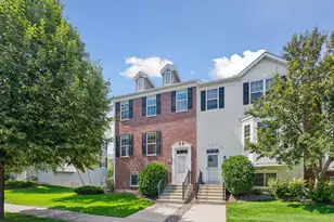 1528 Savanna Dr, Shakopee, MN 55379 - Photo 1