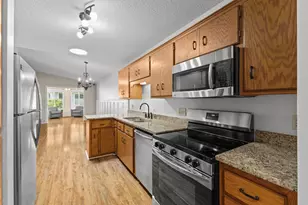 661 Belland Ave, Vadnais Heights, MN 55127 - Photo 15