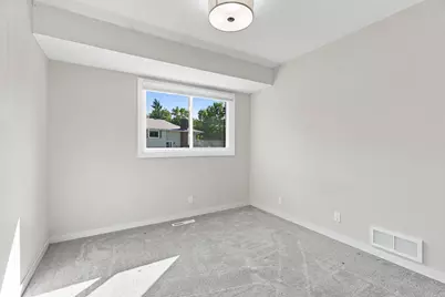 10422 Decatur Avenue S, Bloomington, MN 55438 - Photo 23