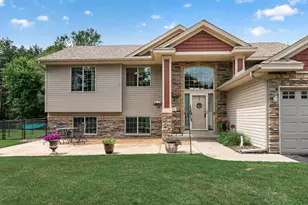 878 Kelly St, Lino Lakes, MN 55014 - Photo 9
