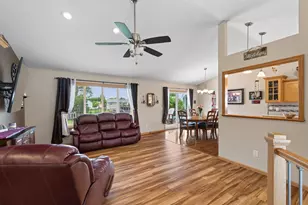 878 Kelly St, Lino Lakes, MN 55014 - Photo 17