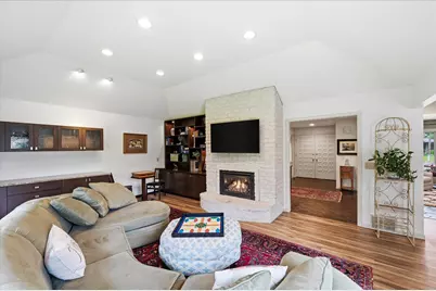 8913 S Minnehaha Circle, Saint Louis Park, MN 55426 - Photo 15