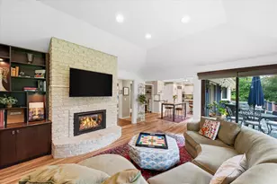 8913 S Minnehaha Cir, Saint Louis Park, MN 55426 - Photo 17
