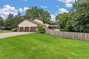 8030 Somerset Rd, Woodbury, MN 55125 - Photo 7