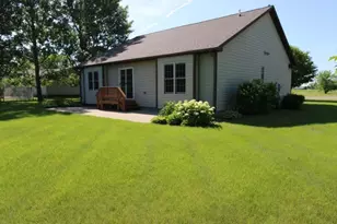 621 6th St NE, Perham, MN 56573 - Photo 3