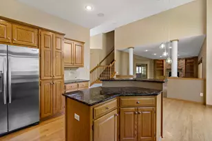 701 Heron Cir N, Oakdale, MN 55128 - Photo 9