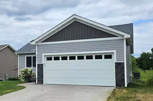 947 Breckenridge Ln, Montrose, MN 55363 - Photo 5