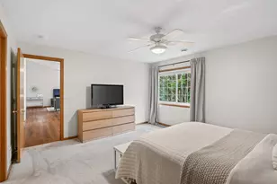 8002 Stratford Cir S, Shakopee, MN 55379 - Photo 25