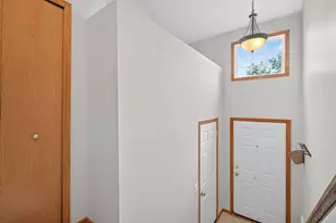 8002 Stratford Cir S, Shakopee, MN 55379 - Photo 3