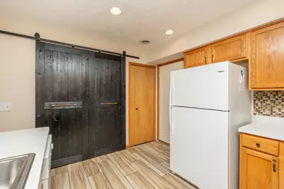 15570 Finch Avenue, Apple Valley, MN 55124 - Photo 21