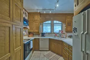 1001 E Howard St, Hibbing, MN 55746 - Photo 11