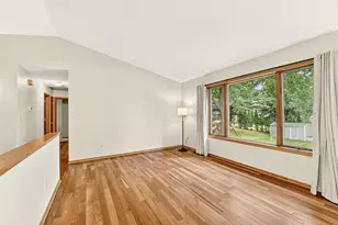 4510 Lincoln Ln NW, Rochester, MN 55901 - Photo 5