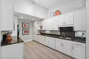 6368 Pheasant Ct, Edina, MN 55436 - Photo 11